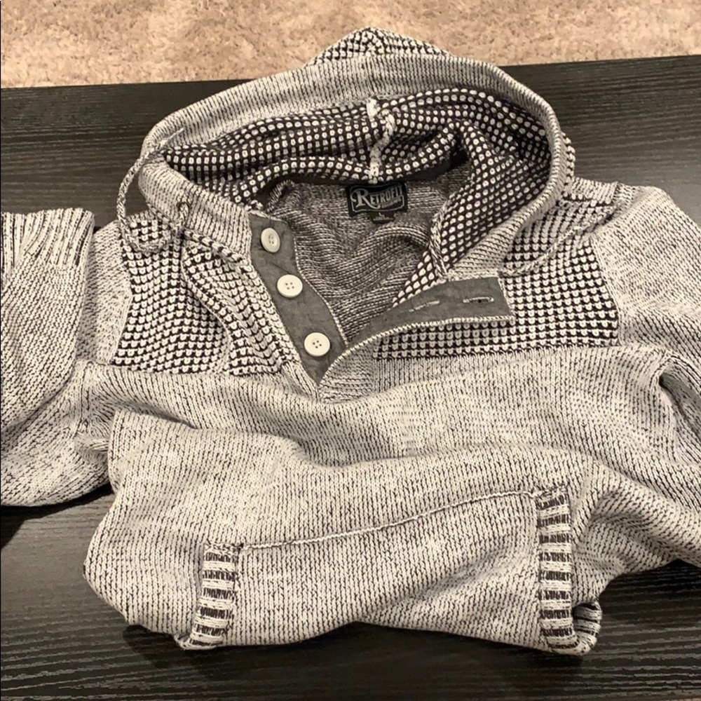 Men’s Retrofit hooded sweater